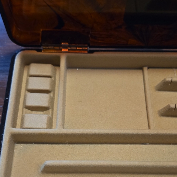 Elegant Brown and Gold Clutch - Picture 4 of 10